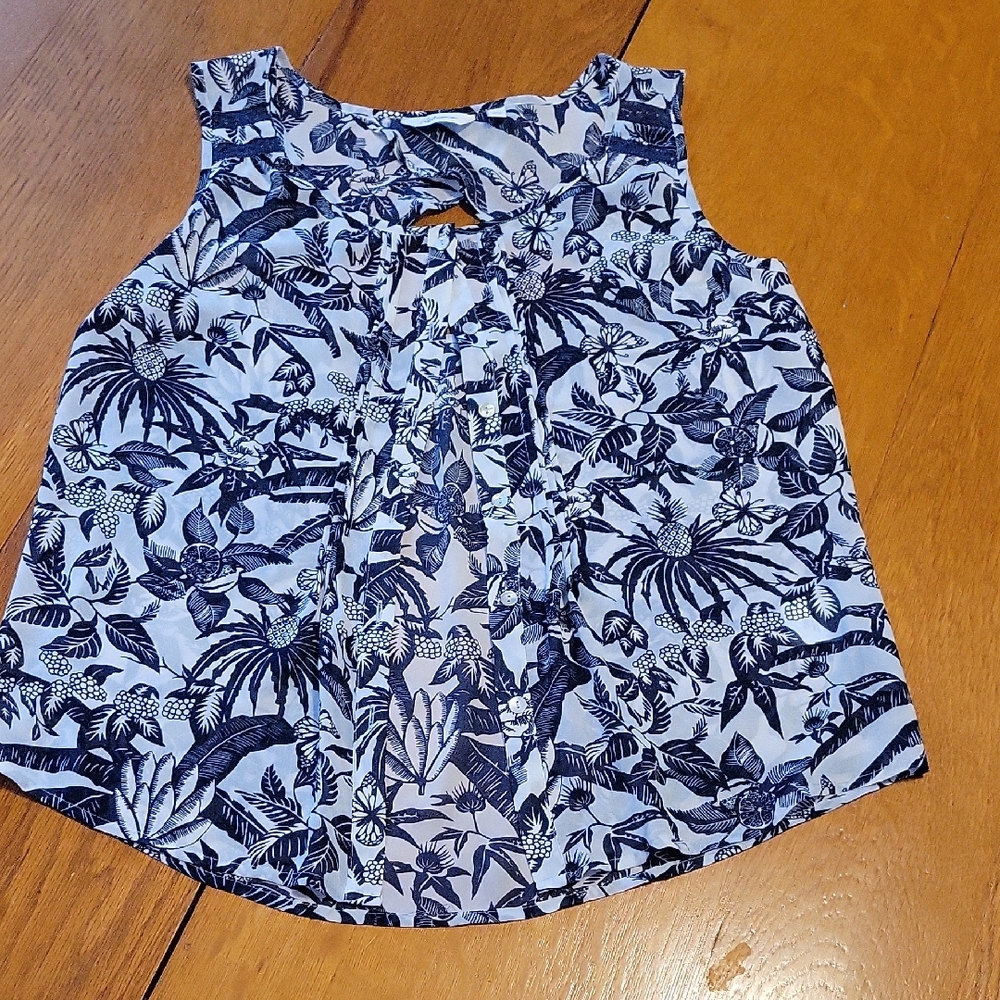 Reitmans Women's Navy Floral Tank Top